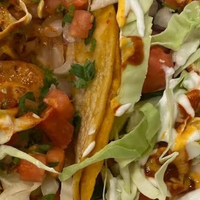 Quesatacos Pollo / Chicken Cheese Tacos.