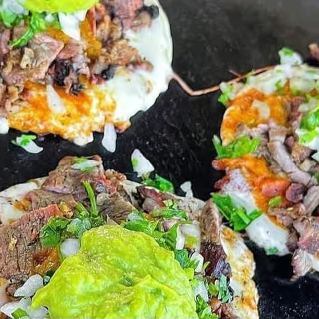 Quesatacos Asada / Asada Cheese Tacos.